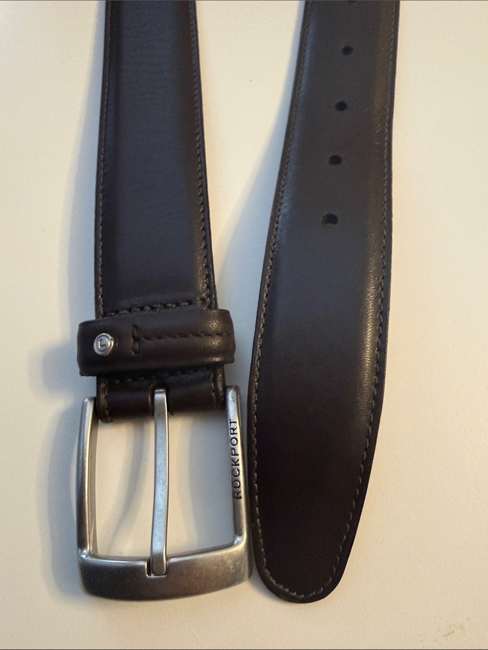 Rockport Men’s Dark Brown Leather Belt with Silver Buckle Size 34 NEW